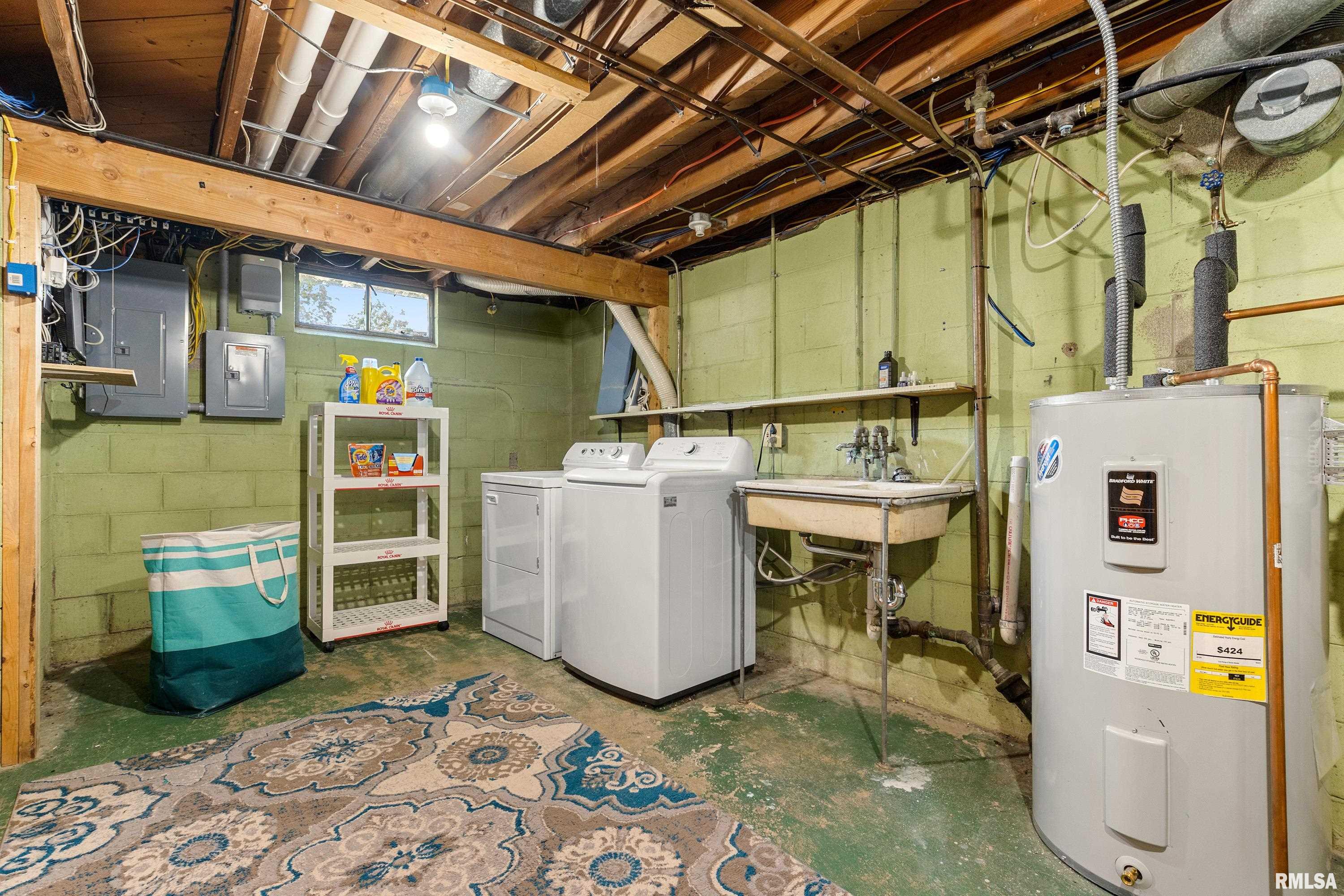607 Westgate Road Washington, IL 61571 - Photo 33 of 40