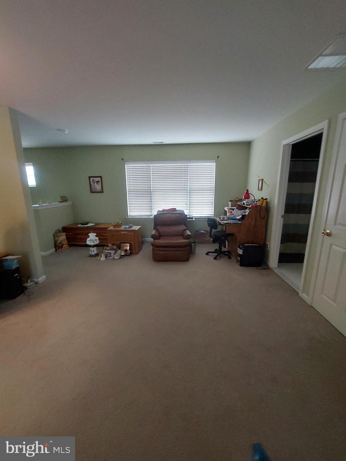 6 Charles Circle Delanco, NJ 08075 - Photo 11 of 21 Sitting area main bedroom