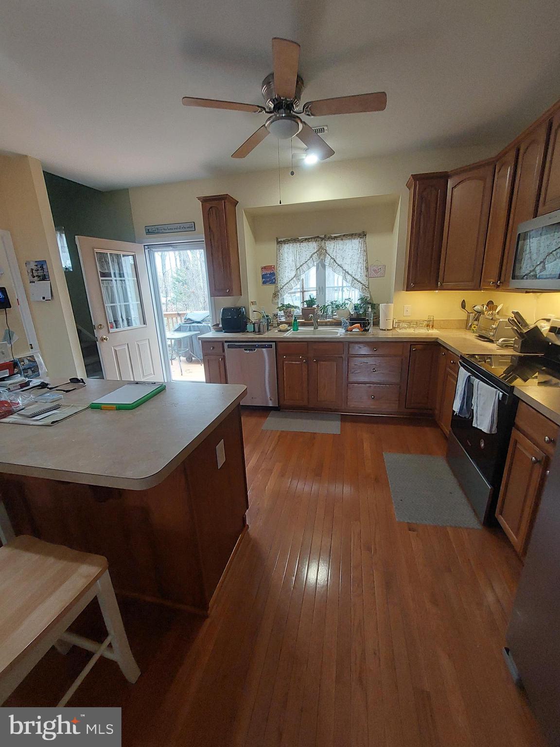 6 Charles Circle Delanco, NJ 08075 - Photo 4 of 21 Kitchen