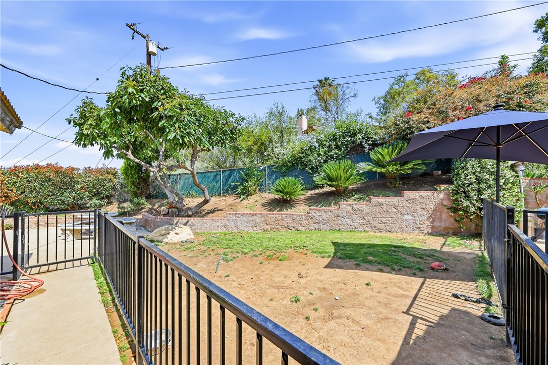 6691 Orangewood Road Highland, CA 92346 - Photo 52 of 71