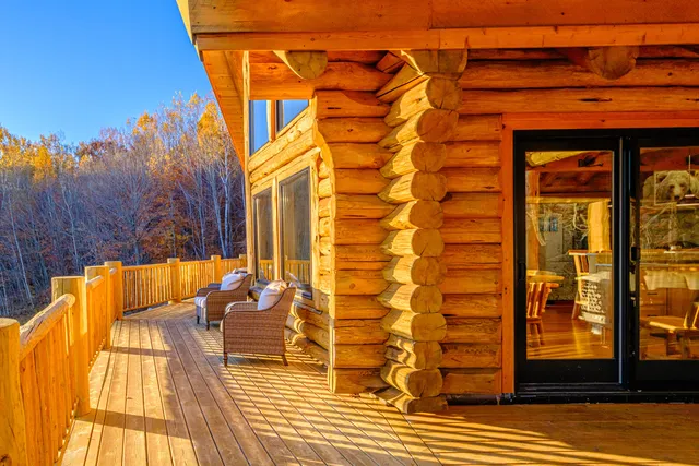 $2,100,000 | 366 Glades View Avenue, Newry, ME 04261