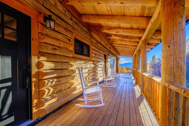 $2,100,000 | 366 Glades View Avenue, Newry, ME 04261