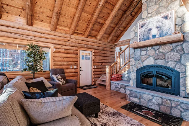 $1,899,000 | 366 Glades View Avenue, Newry, ME 04261