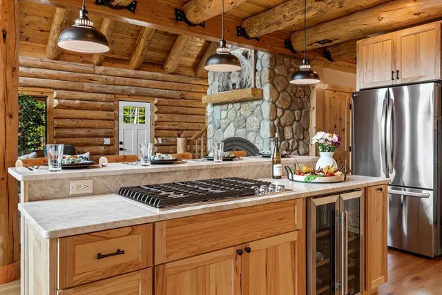 $1,899,000 | 366 Glades View Avenue, Newry, ME 04261