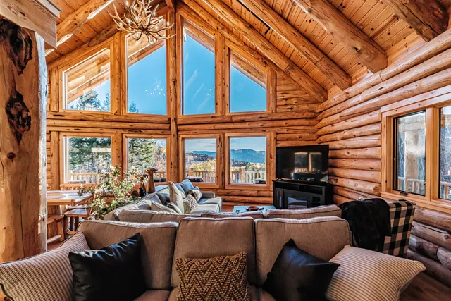 $2,100,000 | 366 Glades View Avenue, Newry, ME 04261