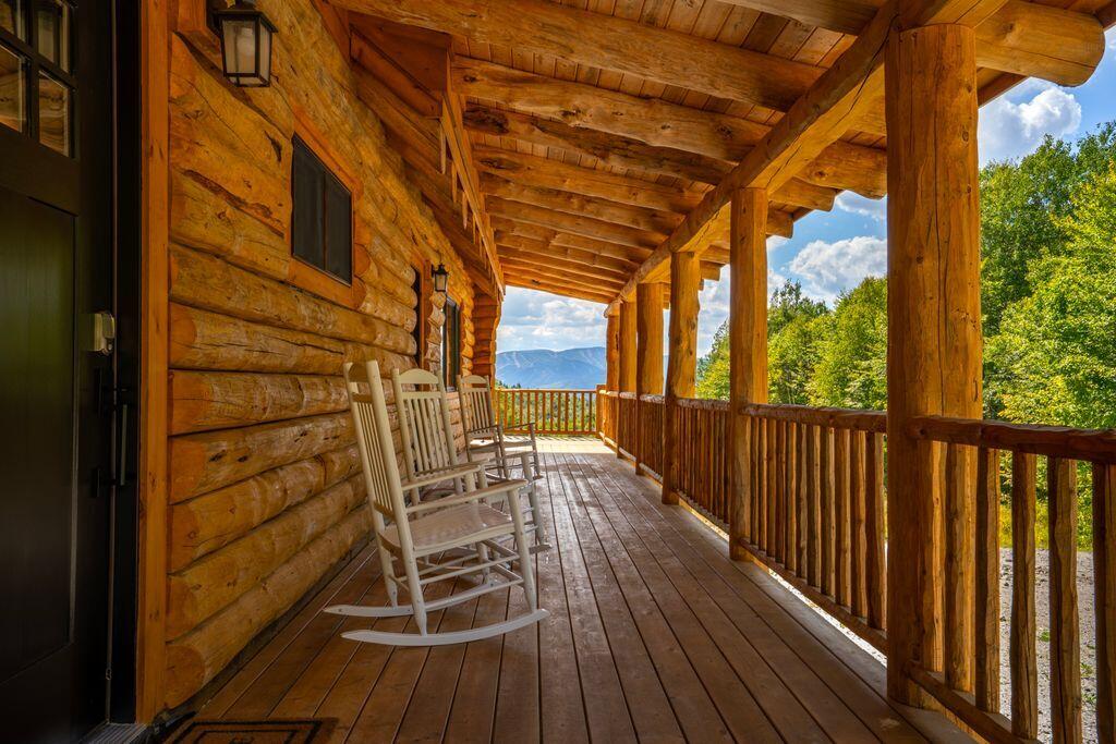 366 Glades View Avenue Newry, ME 04261 - Photo 3 of 82 8_DSC08460