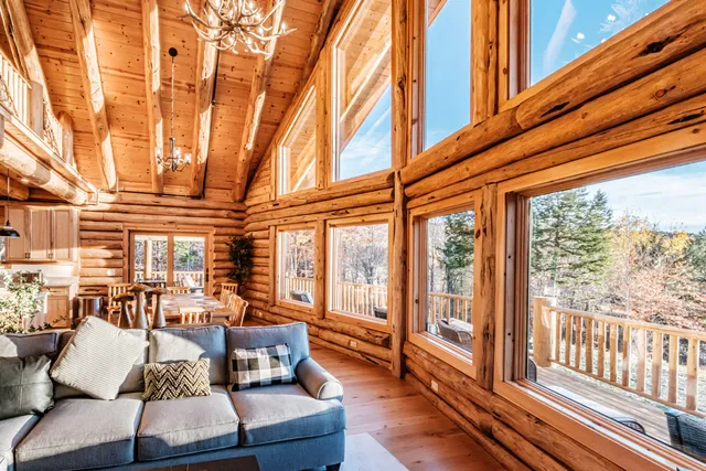 $2,100,000 | 366 Glades View Avenue, Newry, ME 04261