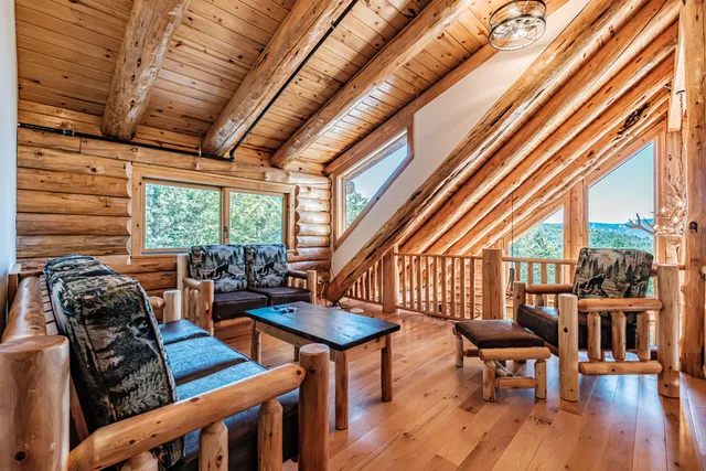 $2,100,000 | 366 Glades View Avenue, Newry, ME 04261