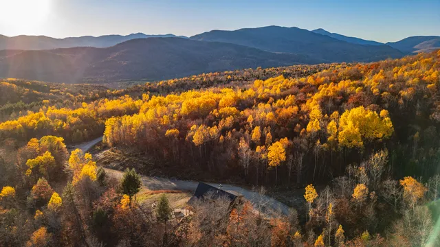 $2,100,000 | 366 Glades View Avenue, Newry, ME 04261