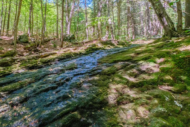 $1,899,000 | 366 Glades View Avenue, Newry, ME 04261