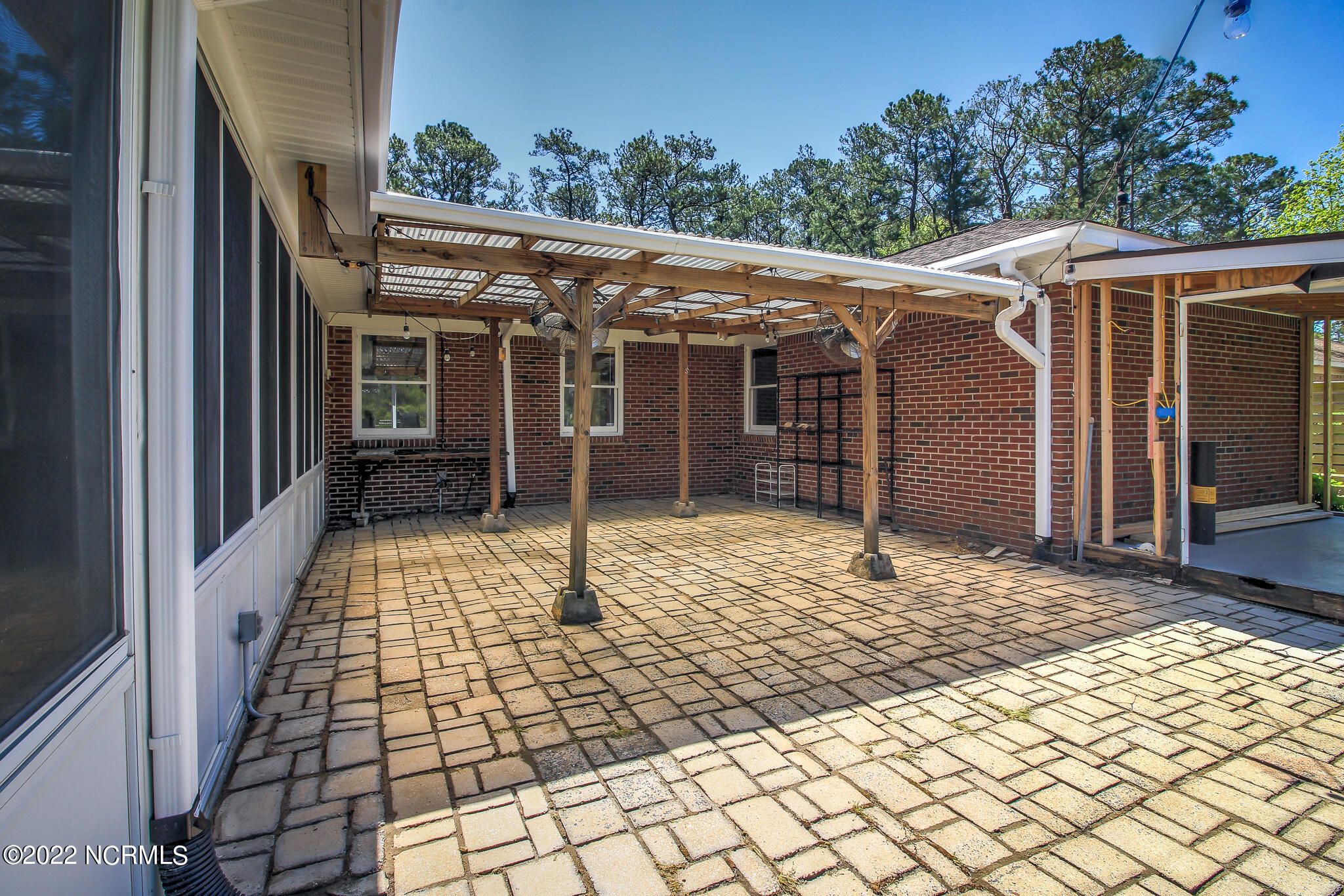 3104 Country Club Road Morehead City, NC 28557 - Photo 32 of 48 Covered Patio