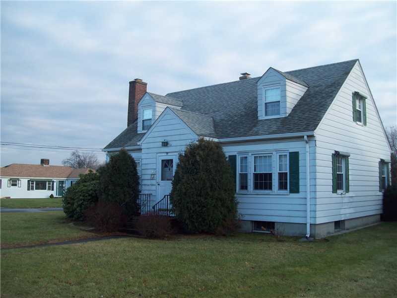 91 Belmont Road Cranston, RI 02910 - Photo 2 of 9 Exterior Front.
