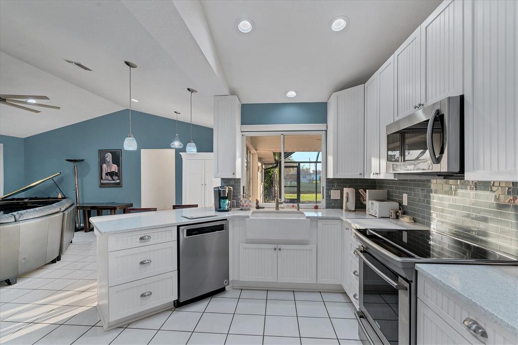 25 Fairway Road Rotonda West, FL 33947 - Photo 8 of 45 Gallery Image 8