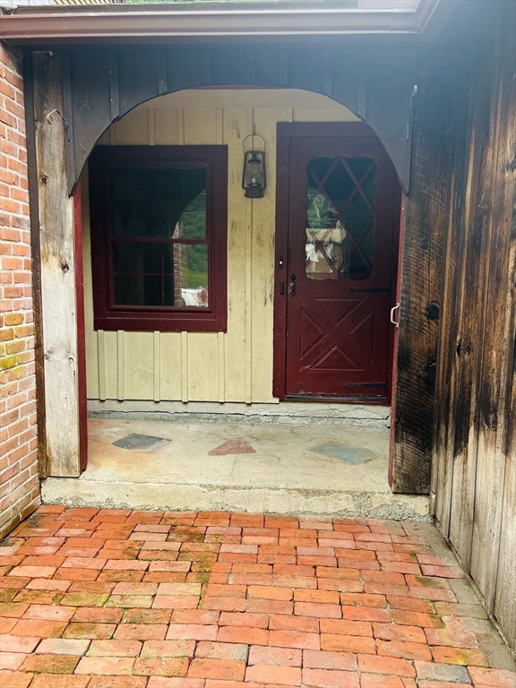 34 Crest Road Monson, MA 01057 - Photo 5 of 42 a front view of a house