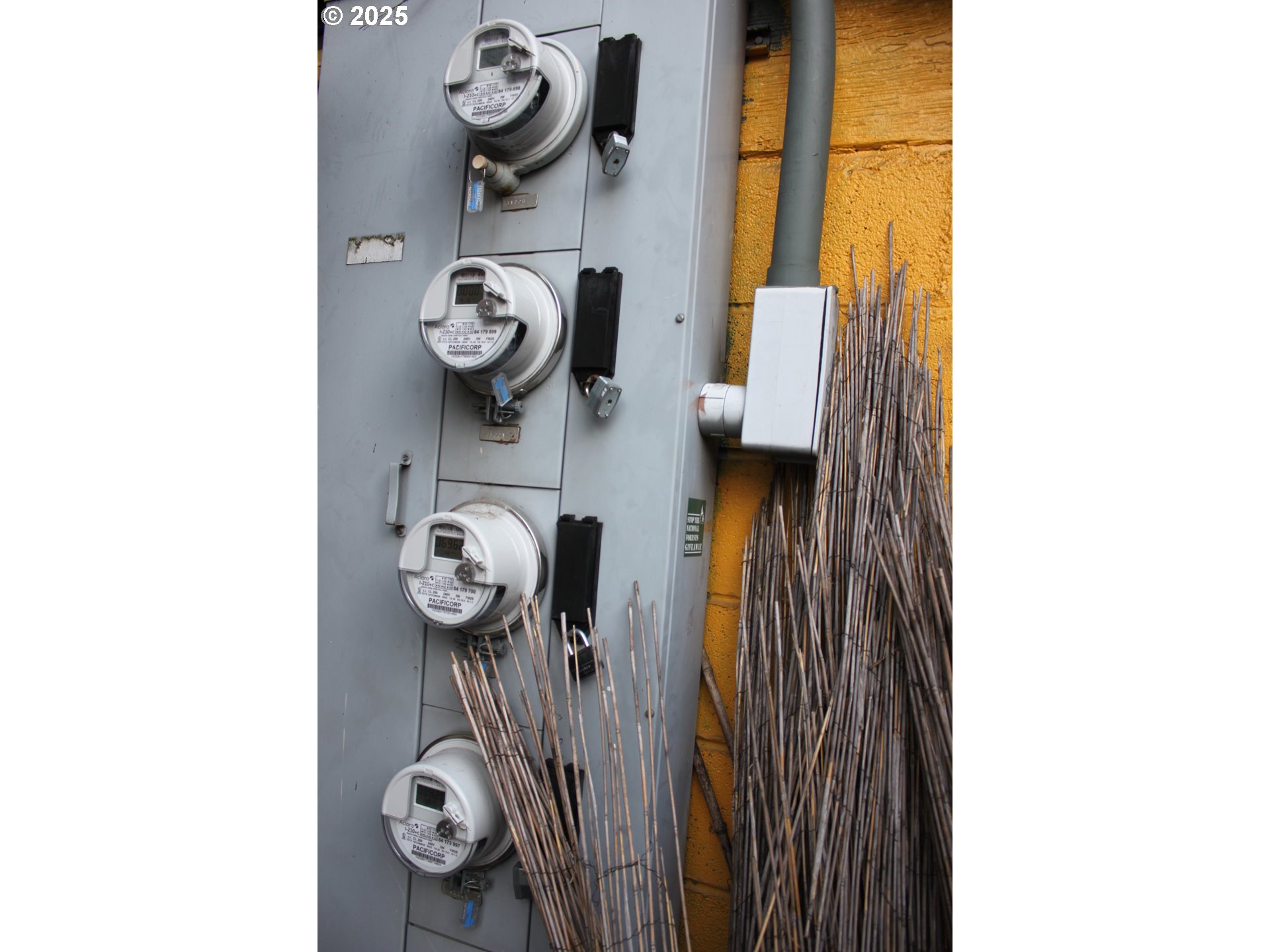 3122 North Williams Avenue Portland, OR 97227 - Photo 12 of 30 a close view of door lock