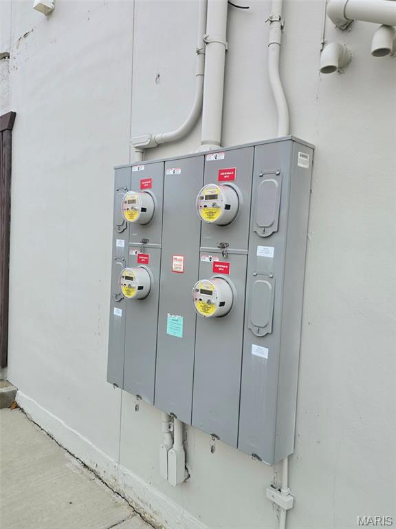 1223 West Main Street Belleville, IL 62220 - Photo 7 of 13