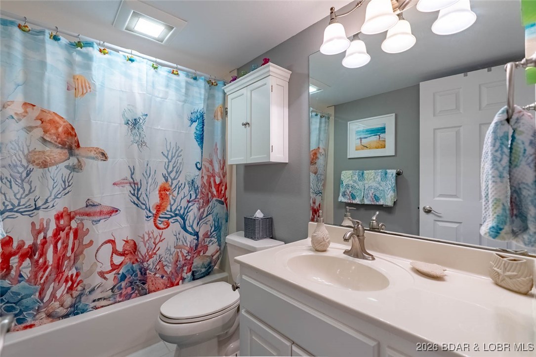 52 Cedar Road, Unit 2A Lake Ozark, MO 65049 - Photo 26 of 48 Updated Full Bathrm