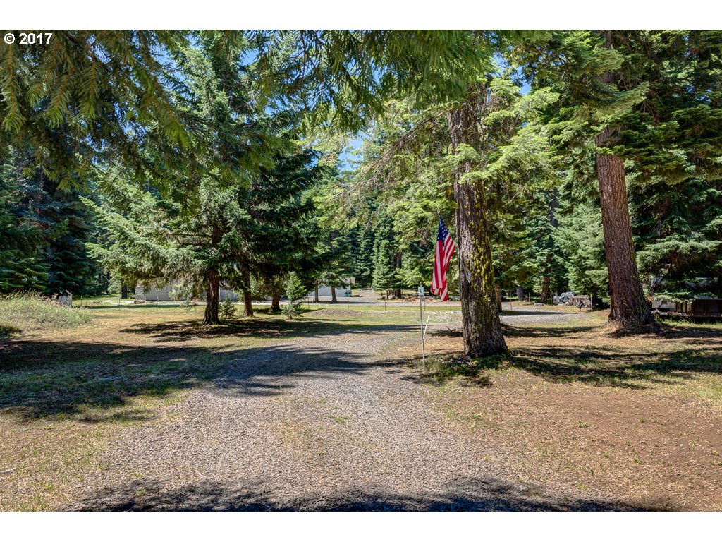 1940 Hyatt Prairie Road Ashland, OR 97520 - Photo 9 of 24 Gallery Image 9
