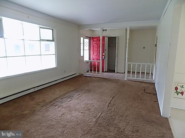 79 South Blue Bell Road Vineland, NJ 08360 - Photo 6 of 15 Living Room