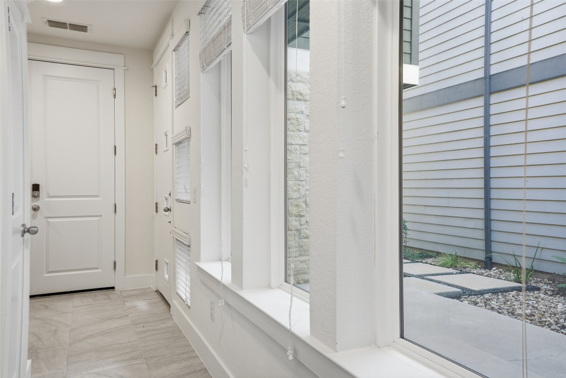 12604 Red Sparrow Street, Unit 14 Austin, TX 78729 - Photo 8 of 40