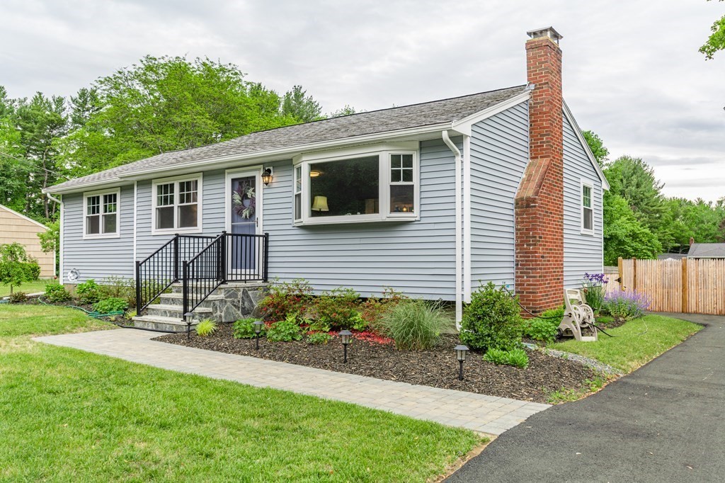 32 Anthony Road North Reading, MA 01864 - Photo 1 of 36 Gallery Image 1