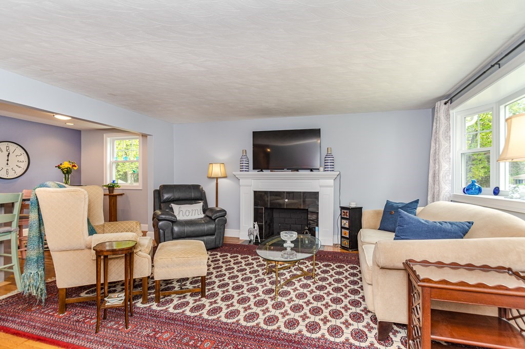 32 Anthony Road North Reading, MA 01864 - Photo 12 of 36 Gallery Image 12