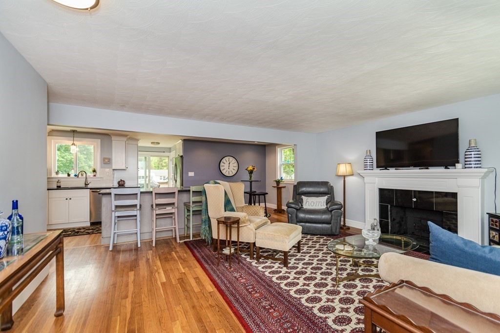 32 Anthony Road North Reading, MA 01864 - Photo 18 of 36 Gallery Image 18