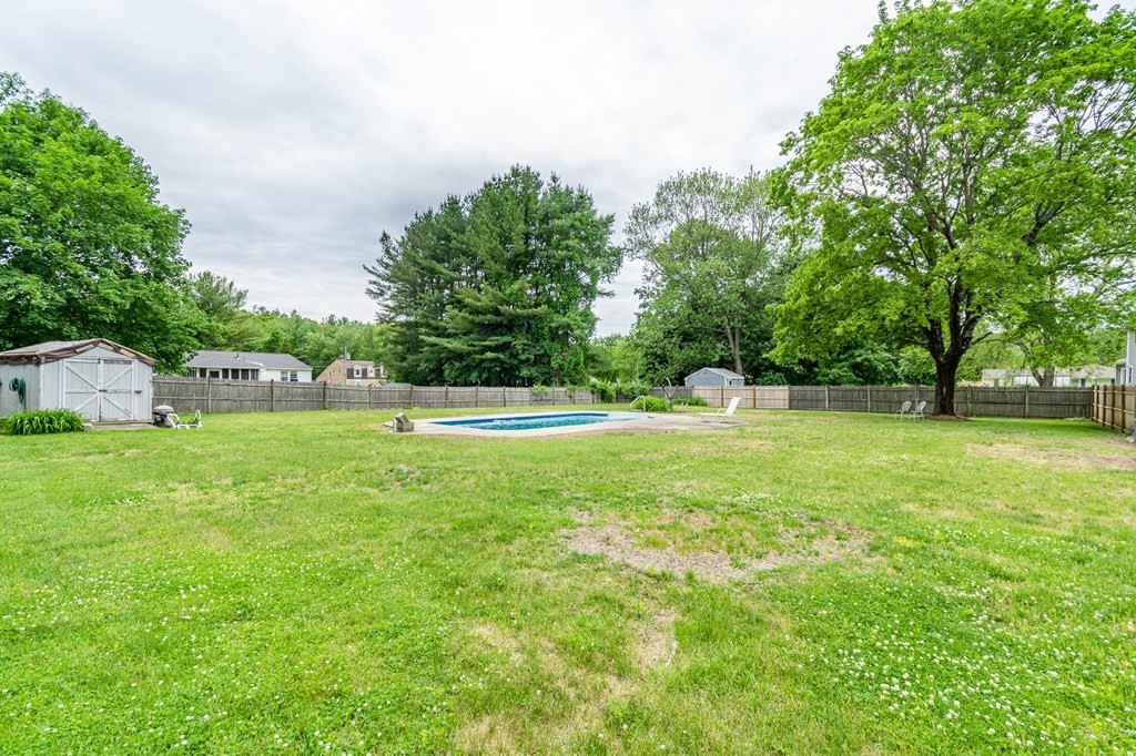 32 Anthony Road North Reading, MA 01864 - Photo 6 of 36 Gallery Image 6