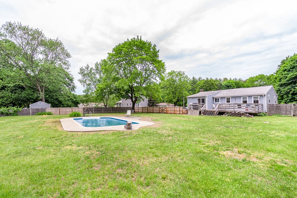 32 Anthony Road North Reading, MA 01864 - Photo 7 of 36 Gallery Image 7