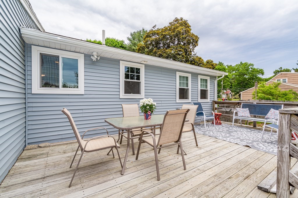 32 Anthony Road North Reading, MA 01864 - Photo 10 of 36 Gallery Image 10