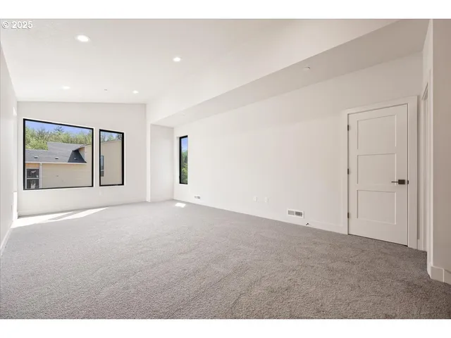 a view of empty room