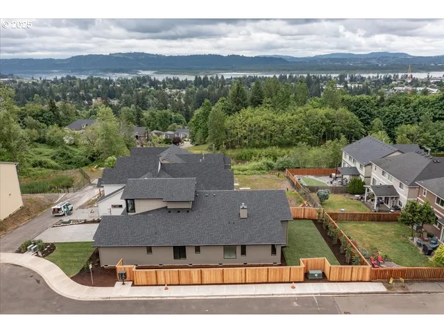 $949,900 | 750 North V Street, Washougal, WA 98671