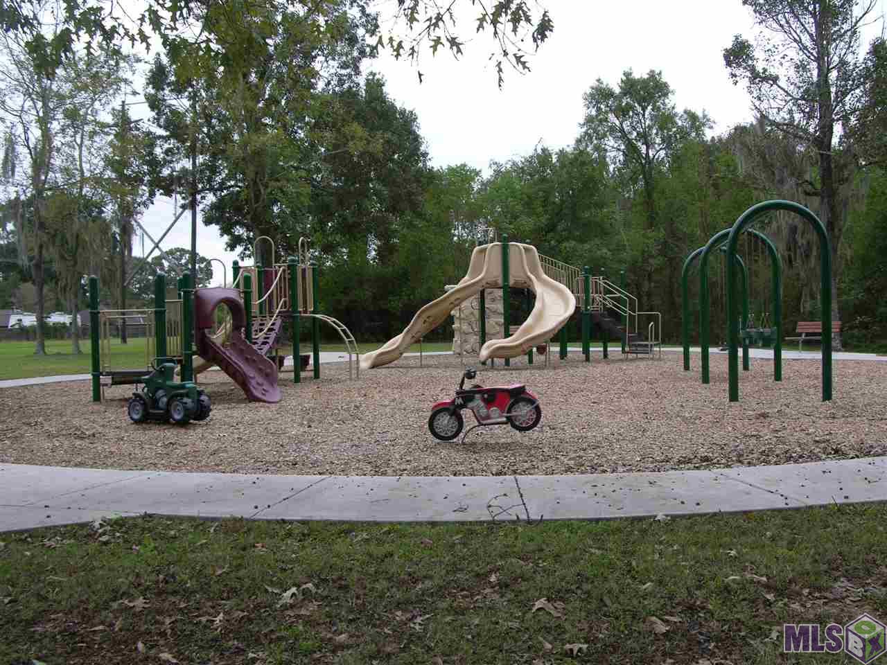 13744 High Ridge Avenue Baton Rouge, LA 70817 - Photo 11 of 36 Gallery Image 11