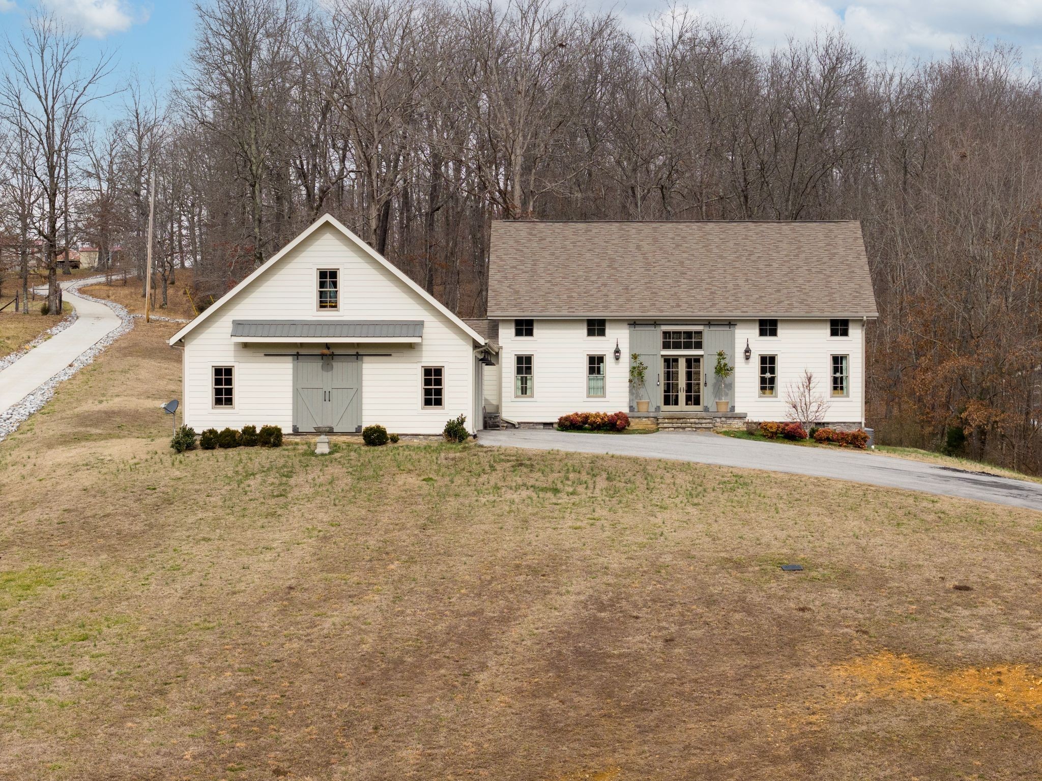 712 State Highway 48 Dickson, TN 37055 - Photo 59 of 73 a front view of a house with a yard