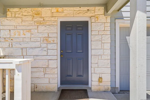 $1,900 | 10547 McClintock Drive, Converse, TX 78109