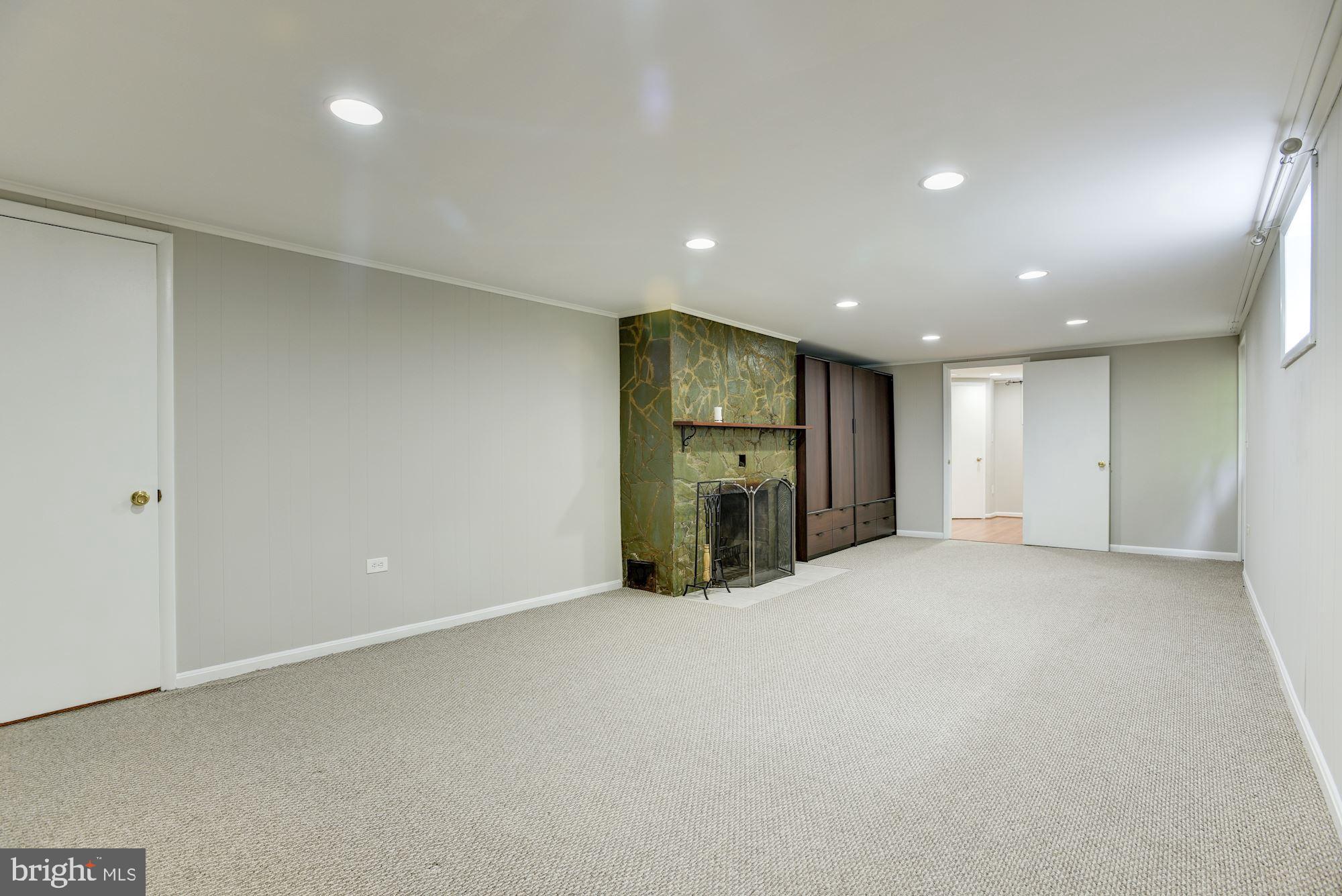 2204 Arcola Avenue Silver Spring, MD 20902 - Photo 22 of 38 Family Room