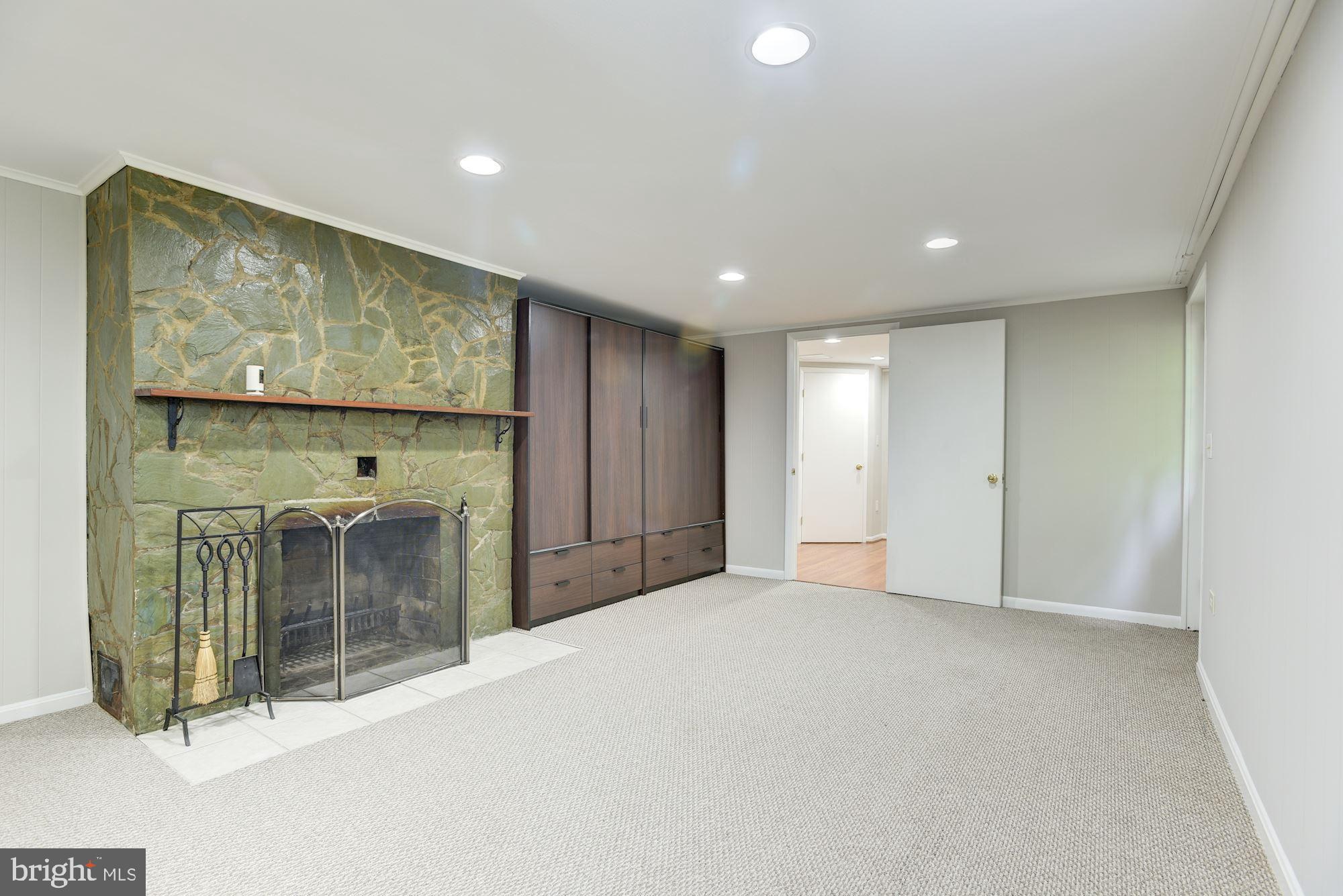 2204 Arcola Avenue Silver Spring, MD 20902 - Photo 23 of 38 Family Room