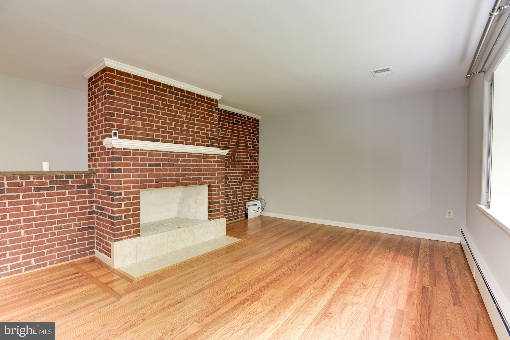 2204 Arcola Avenue Silver Spring, MD 20902 - Photo 4 of 38 Living Room