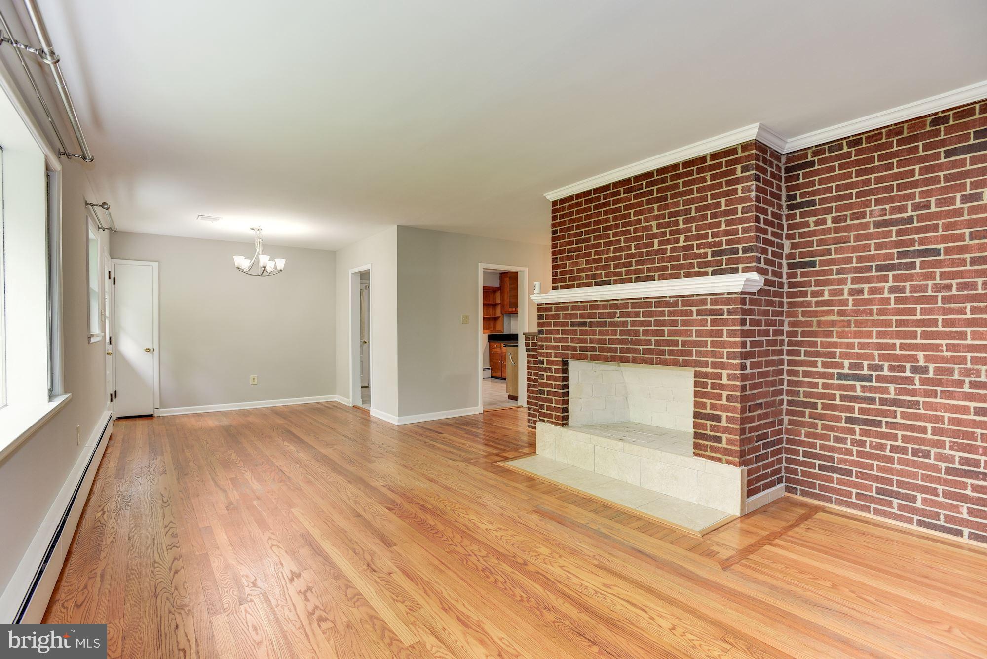 2204 Arcola Avenue Silver Spring, MD 20902 - Photo 6 of 38 Living Room