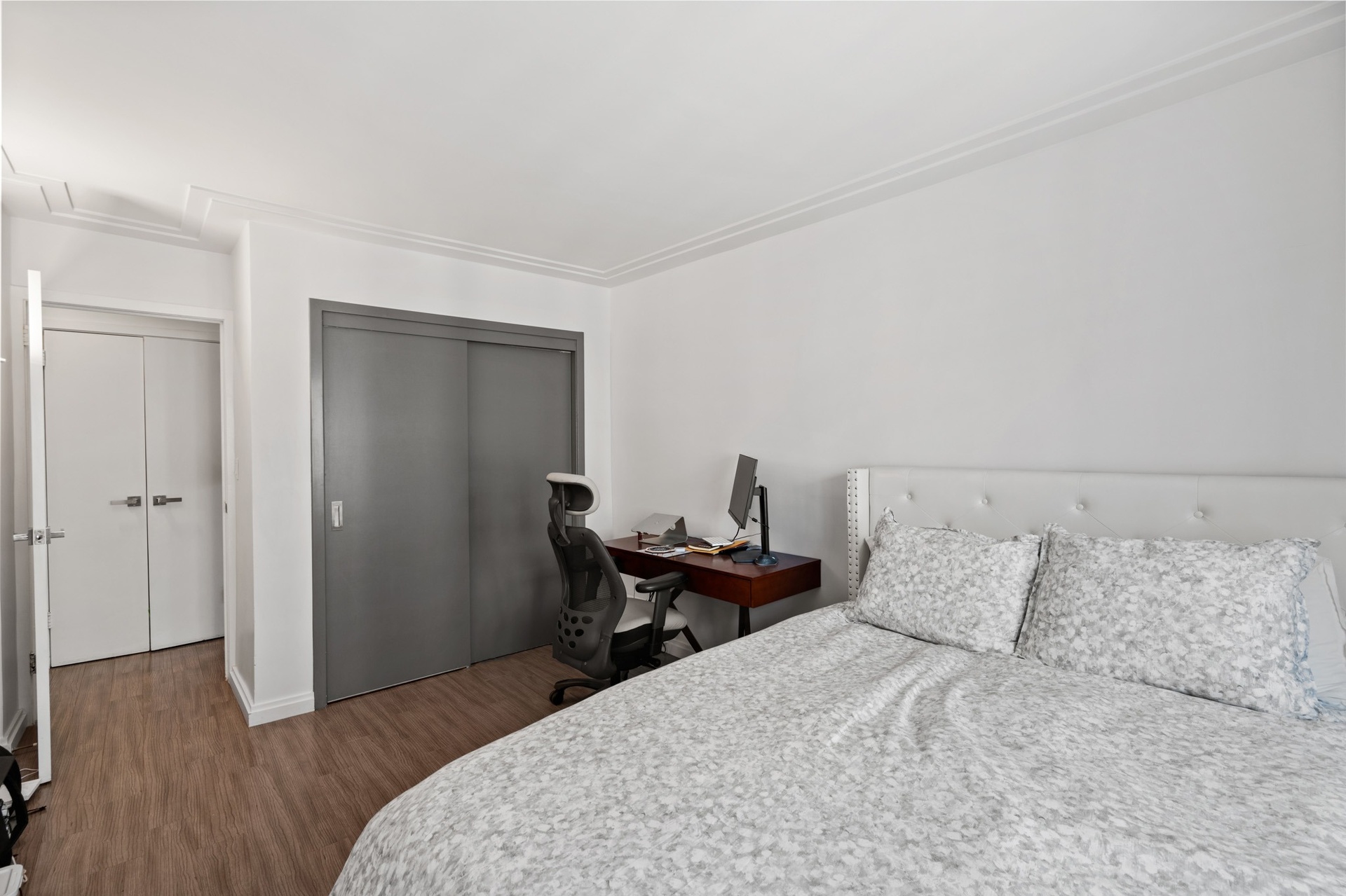 Undisclosed Address Manhattan, NY 10075 - Photo 9 of 12