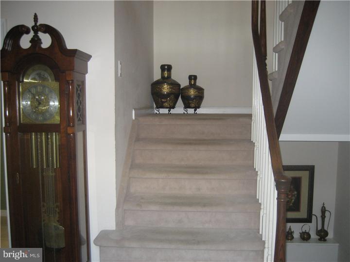 124 Taylors Mills Road Manalapan, NJ 07726 - Photo 11 of 23