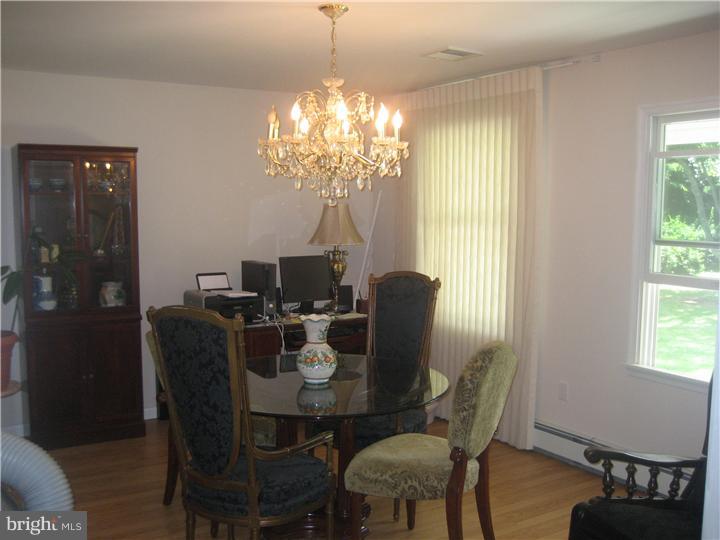 124 Taylors Mills Road Manalapan, NJ 07726 - Photo 7 of 23