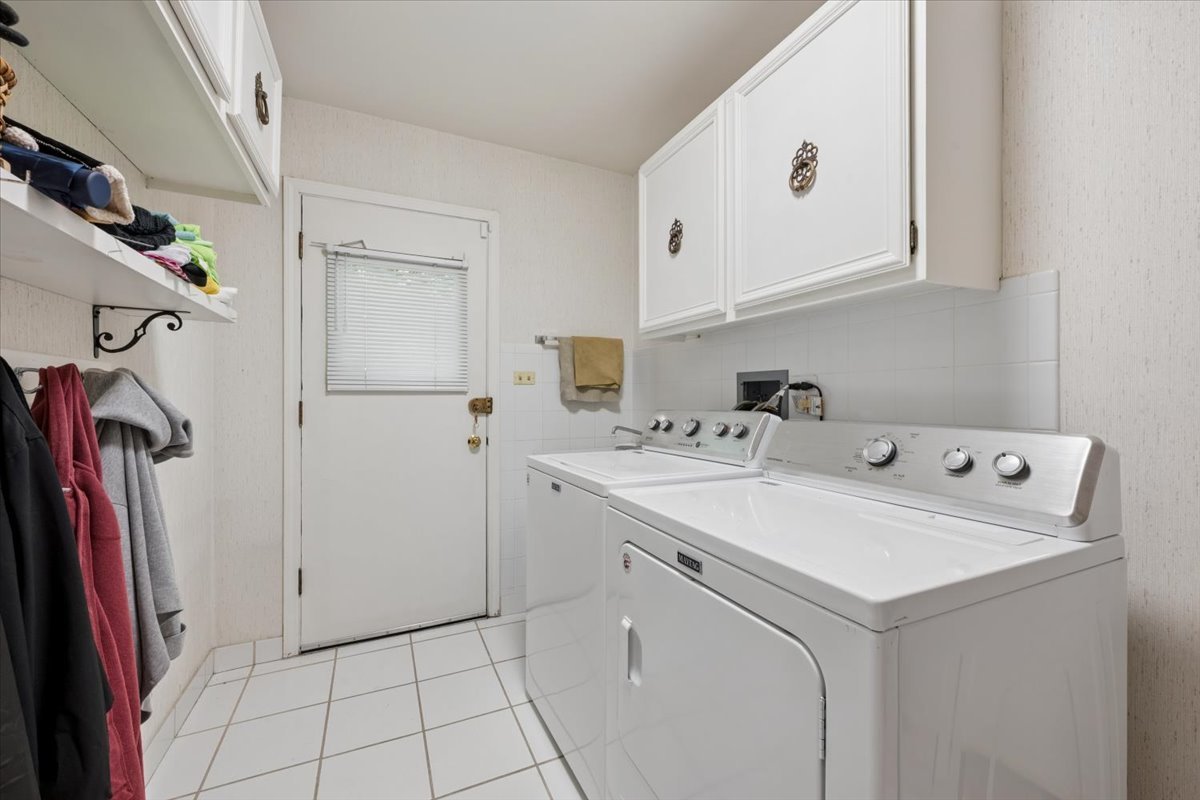 3724 Winnetka Road Glenview, IL 60026 - Photo 25 of 33