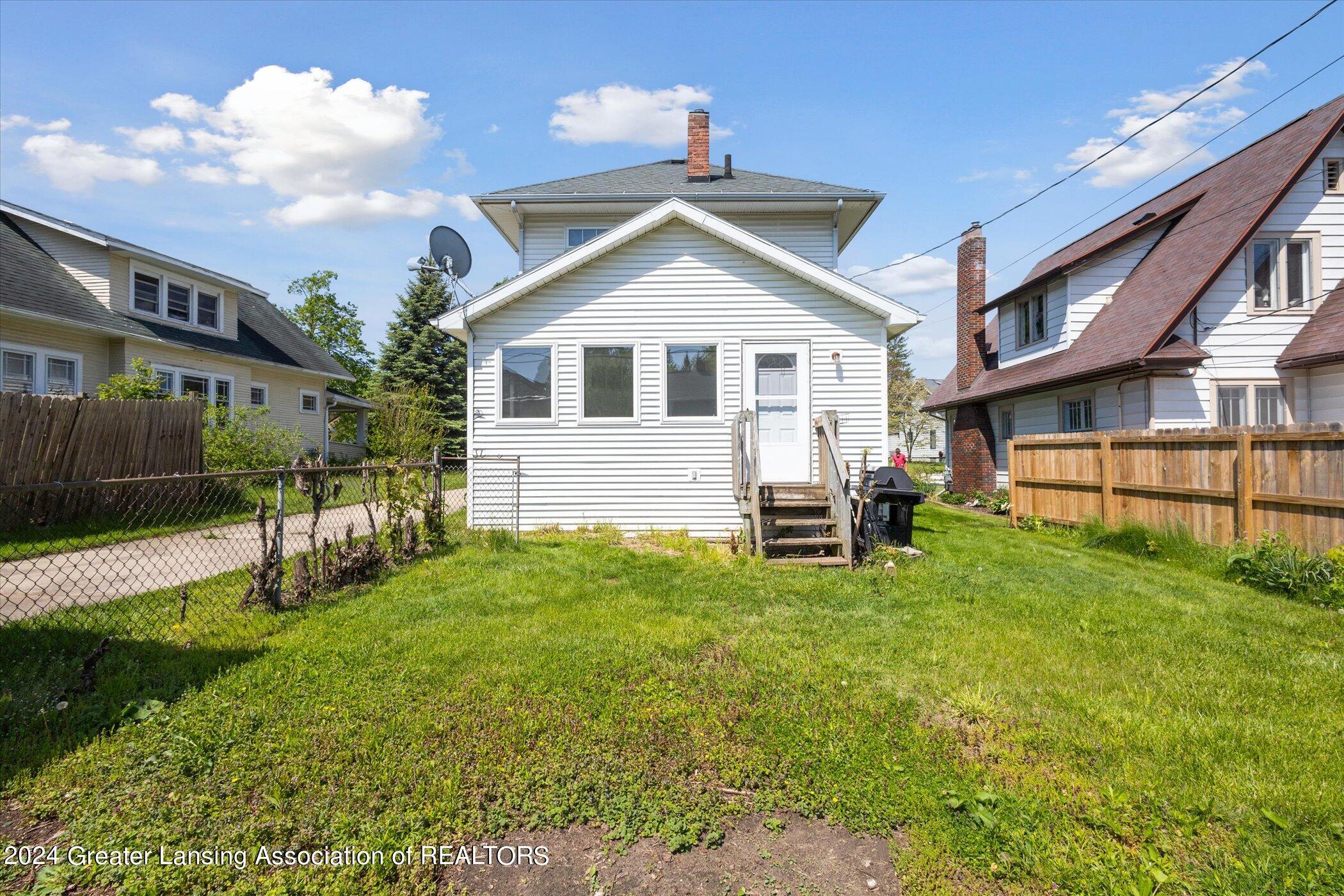 2409 Kensington Road Lansing, MI 48910 - Photo 31 of 35 32-2409-Kensington-Rd-Lansing-MI-48910-W