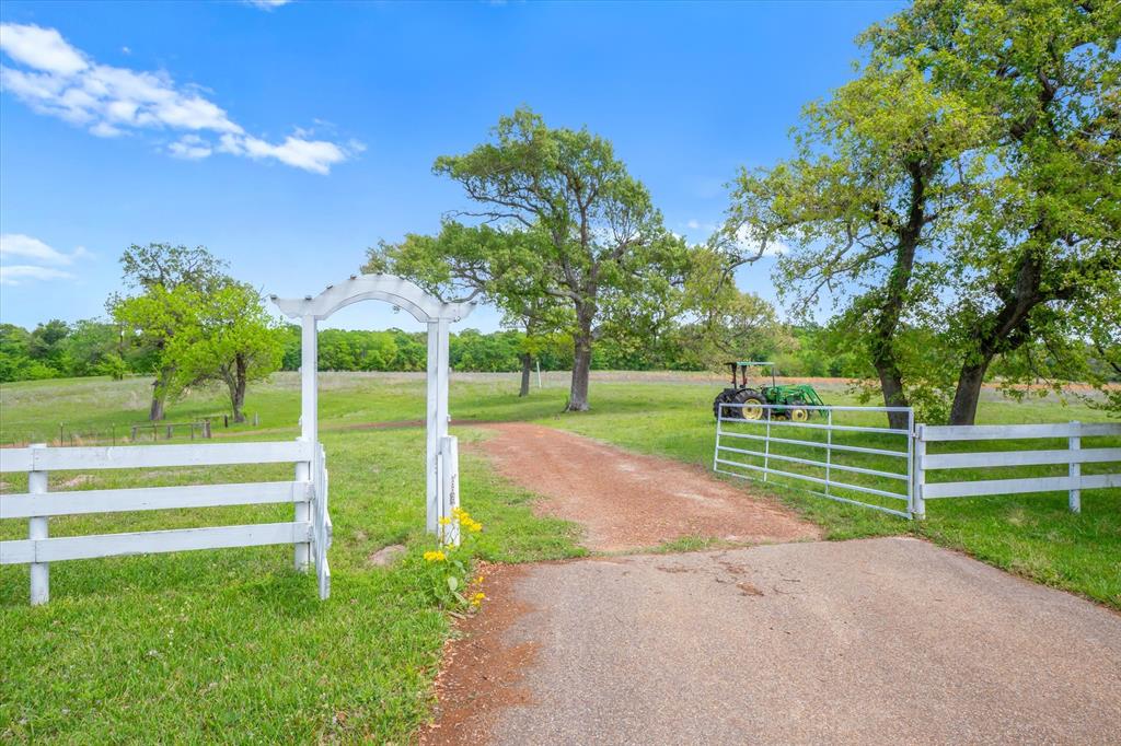 1421 VZ County Road Eustace, TX 75124 - Photo 15 of 40