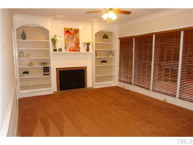 10409 Roadstead Way West Raleigh, NC 27613 - Photo 7 of 25