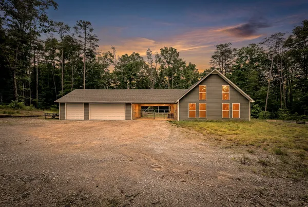 $329,900 | 1361 Old Highway 56, Altamont, TN 37301