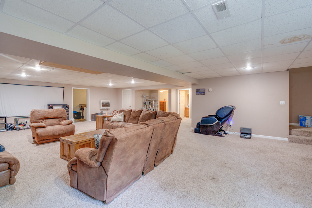 12493 East Baseline Road Dix, IL 62830 - Photo 28 of 42 Gallery Image 28