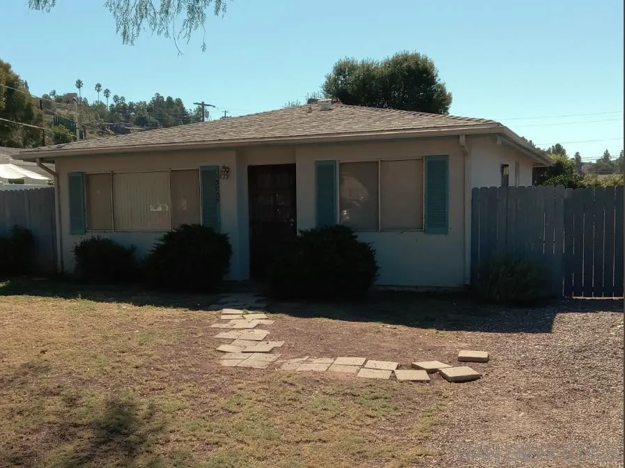 13705 Somerset Road Poway, CA 92064 - Photo 3 of 6 a front view of a house