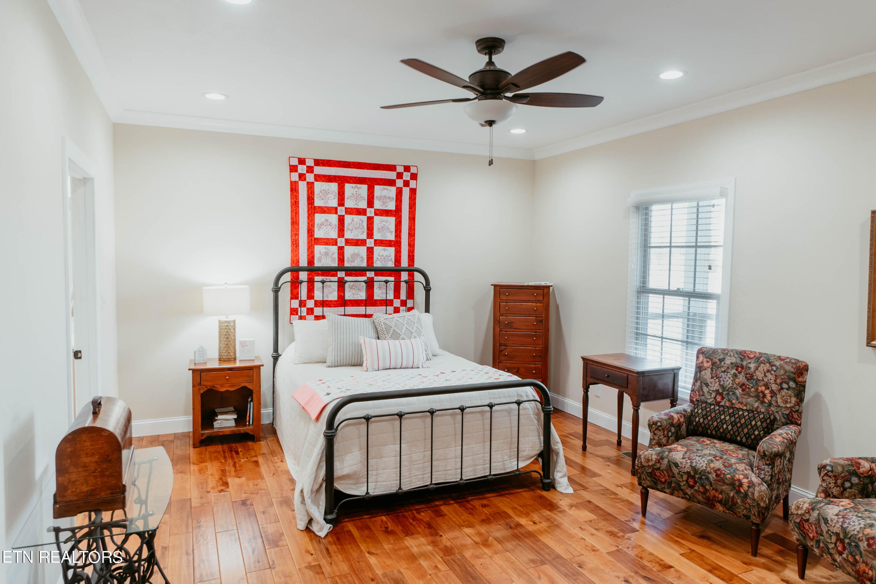 3104 Wildwood Road Maryville, TN 37804 - Photo 13 of 33 Master bedroom